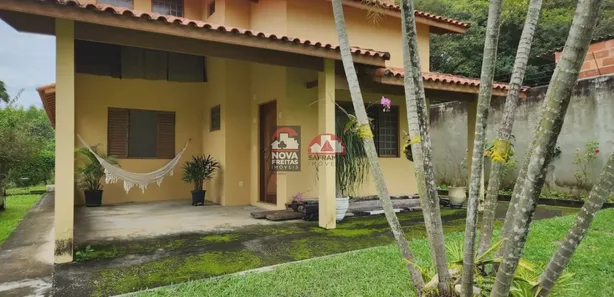 Fazenda / Sítio / Chácara com 3 Quartos à venda, 219m² no Vila Velha, Caçapava