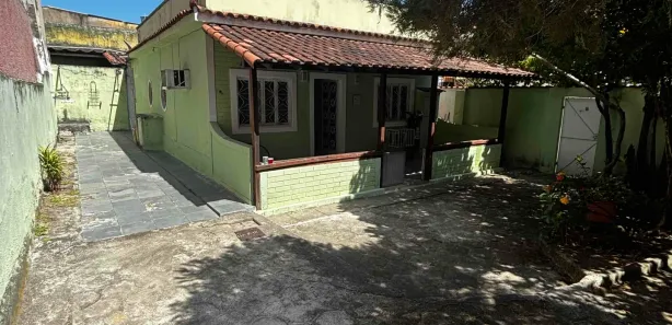 Casa com 2 Quartos à venda, 82m² no Comendador Soares, Nova Iguaçu