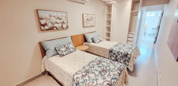 Sobrado com 4 Quartos para venda ou aluguel, 300m² no Riviera, Bertioga