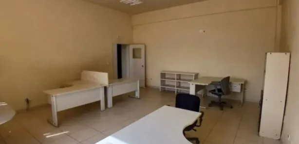 Galpão / Depósito / Armazém com 2 Quartos para alugar, 750m² no Jardim Califórnia, Jacareí