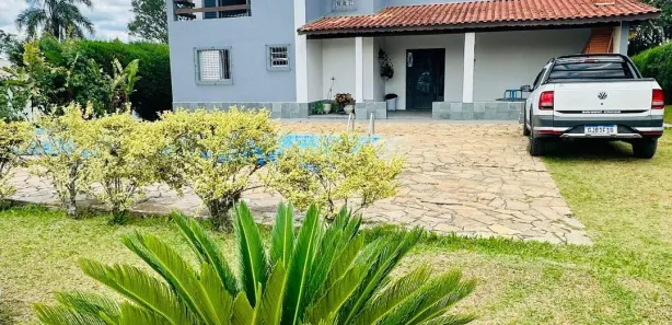 Fazenda / Sítio / Chácara com 3 Quartos à venda, 1200m² no Zona Rural, Mairinque