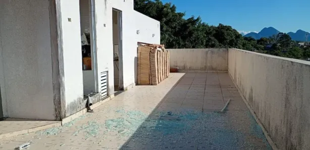Cobertura com 2 Quartos para venda ou aluguel, 100m² no Casa Grande, Rio das Ostras