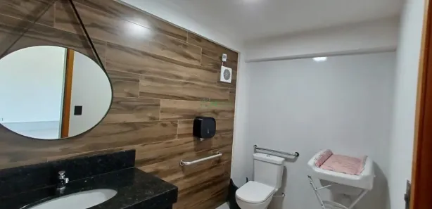 Fazenda / Sítio / Chácara com 3 Quartos à venda, 200m² no Chácara Santa Maria, Cambé