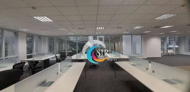 Conjunto Comercial / Sala para alugar, 258m² no Vila Olímpia, São Paulo