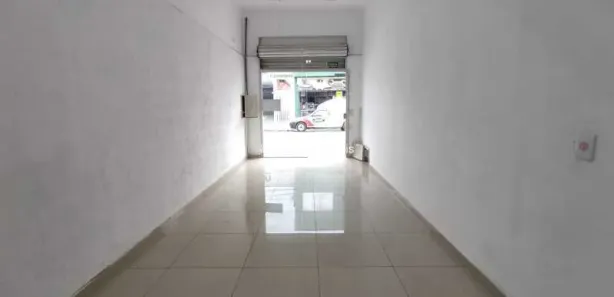 Loja / Salão / Ponto Comercial para venda ou aluguel, 80m² no Centro, Itatiba
