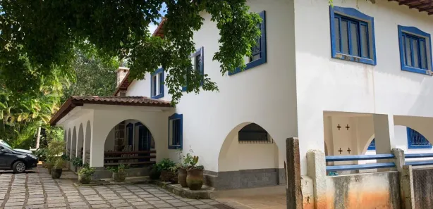 Fazenda / Sítio / Chácara com 15 Quartos à venda, 2500m² no , Mendes