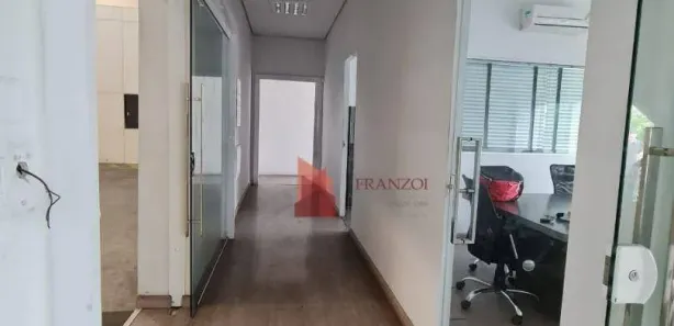 Galpão / Depósito / Armazém à venda, 4300m² no Espinheiros, Itajaí
