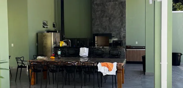 Fazenda / Sítio / Chácara com 2 Quartos à venda, 302m² no Chácara Pesqueiro Roseira, Jaguariúna