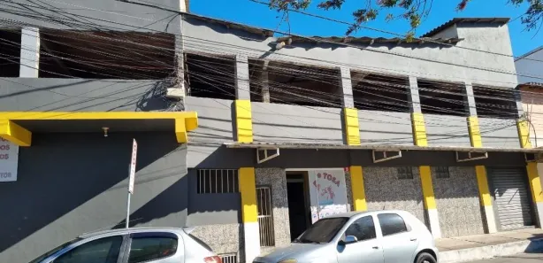 Loja / Salão / Ponto Comercial para alugar, 90m² no Sol e Mar, Macaé