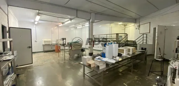 Galpão / Depósito / Armazém à venda, 2276m² no Centro (São João Novo), São Roque
