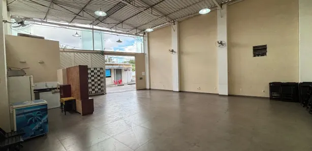 Galpão / Depósito / Armazém para alugar, 150m² no Santo Elias, Mesquita