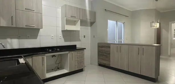 Sobrado com 3 Quartos à venda, 149m² no Parque Bandeirantes I (Nova Veneza), Sumaré