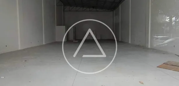 Galpão / Depósito / Armazém para alugar, 324m² no Novo Rio das Ostras, Rio das Ostras
