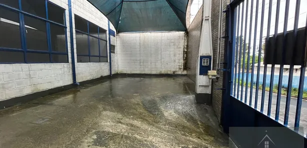 Loja / Salão / Ponto Comercial à venda, 150m² no Jardim Rodeio, Mogi das Cruzes