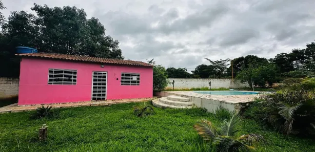 Fazenda / Sítio / Chácara com 4 Quartos à venda, 6000m² no Parque Marajó, Valparaíso de Goiás