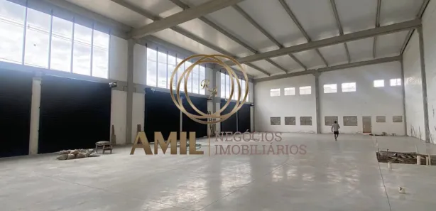 Loja / Salão / Ponto Comercial para alugar, 240m² no Parque Residencial Maria Elmira, Caçapava