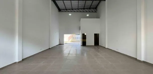 Galpão / Depósito / Armazém à venda, 120m² no Jardim Nova América, Divinópolis