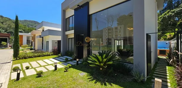 Casa de Condomínio com 3 Quartos à venda, 350m² no Posse, Teresópolis