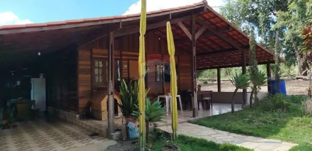 Fazenda / Sítio / Chácara com 3 Quartos à venda, 300m² no Taguatinga Centro, Brasília