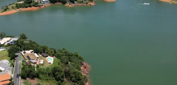 Terreno / Lote / Condomínio à venda, 856m² no Centro, Igaratá