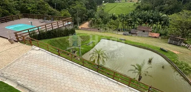 Fazenda / Sítio / Chácara com 3 Quartos à venda, 5800m² no , São João Batista