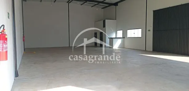 Galpão / Depósito / Armazém à venda, 340m² no Novo Mundo, Uberlândia