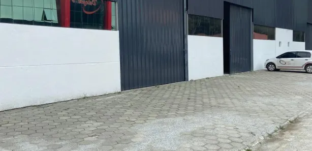 Galpão / Depósito / Armazém para alugar, 400m² no Rio Pequeno, Camboriú