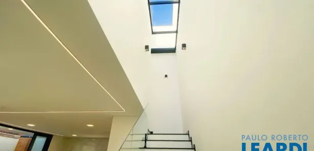 Sobrado com 3 Quartos à venda, 175m² no Jardim das Acácias, Poços de Caldas