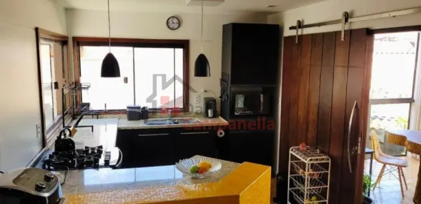 Sobrado com 3 Quartos à venda, 271m² no Pousada dos Campos I, Pouso Alegre