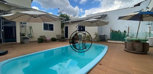 Fazenda / Sítio / Chácara com 3 Quartos à venda, 245m² no Bosque dos Eucaliptos, Araçoiaba da Serra