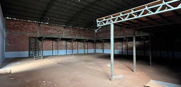 Galpão / Depósito / Armazém para alugar, 2118m² no Centro, Mirassol