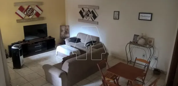 Sobrado com 4 Quartos para alugar, 150m² no Centro, Araçatuba