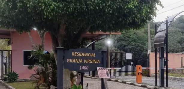 Fazenda / Sítio / Chácara com 5 Quartos à venda, 6000m² no Ajuda, Guararema