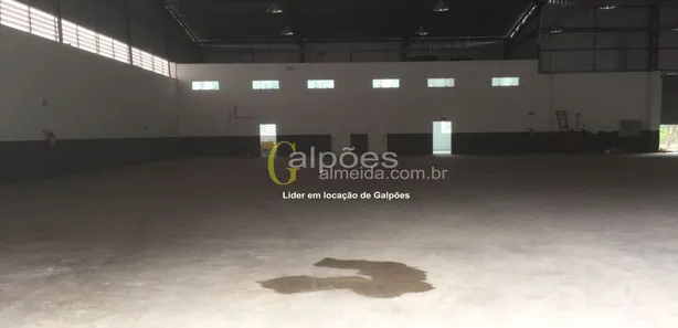 Galpão / Depósito / Armazém para alugar, 1400m² no Santa Fé, Osasco