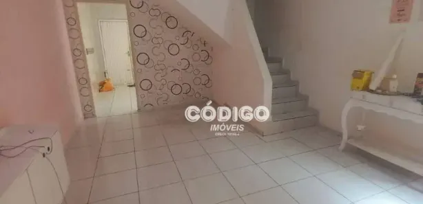 Sobrado com 3 Quartos para alugar, 230m² no Jardim Bebedouro, Guarulhos