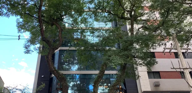 Conjunto Comercial / Sala para alugar, 46m² no Centro, Curitiba