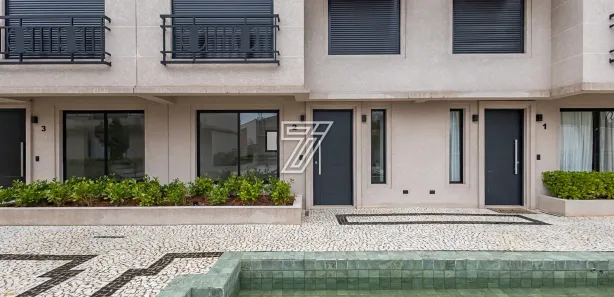 Casa de Condomínio com 3 Quartos para alugar, 158m² no Jardim Social, Curitiba