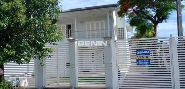 Sobrado com 4 Quartos à venda, 199m² no Niterói, Canoas
