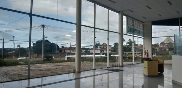 Galpão / Depósito / Armazém para alugar, 3600m² no Candelária, Natal