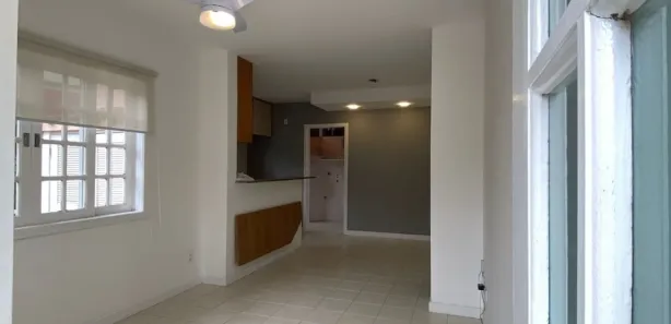 Casa de Condomínio com 3 Quartos para alugar, 105m² no Jardim Campomar, Rio das Ostras