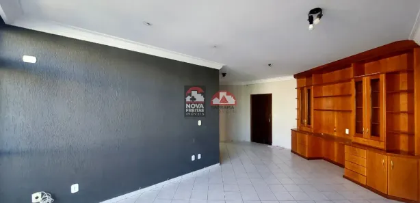 Apartamento com 2 Quartos para alugar, 96m² no Centro, Pindamonhangaba