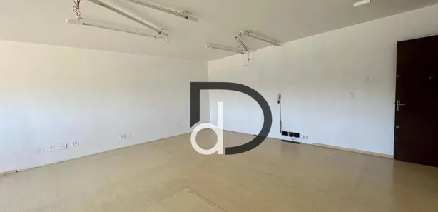 Conjunto Comercial / Sala para alugar, 50m² no Pinheirinho, Vinhedo