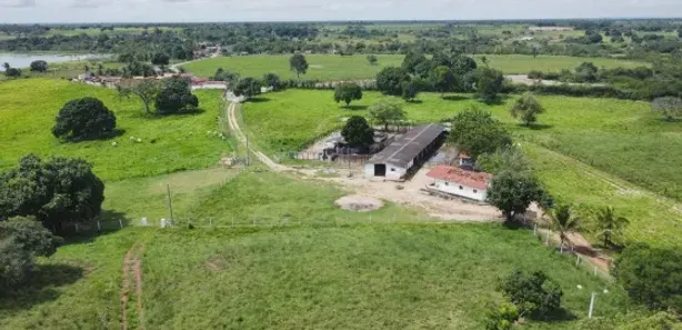 Fazenda / Sítio / Chácara com 3 Quartos à venda, 143000m² no , Vera Cruz