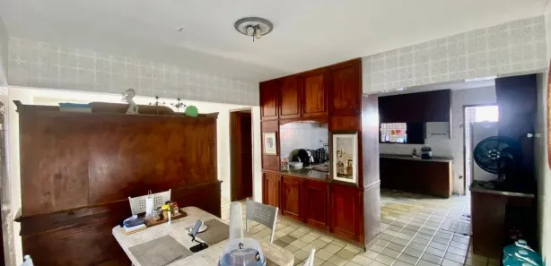 Loja / Salão / Ponto Comercial com 4 Quartos à venda, 300m² no Barro Vermelho, Natal