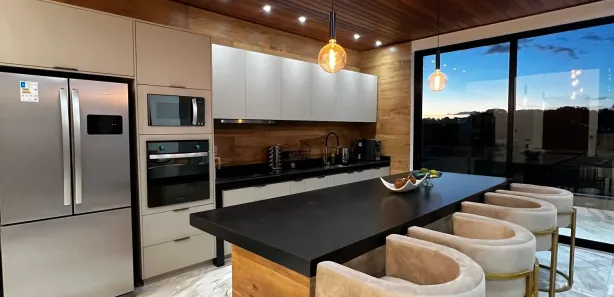 Casa de Condomínio com 5 Quartos à venda, 508m² no , Abadia de Goiás