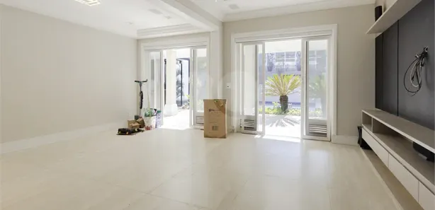 Sobrado com 3 Quartos para venda ou aluguel, 477m² no Boaçava, São Paulo