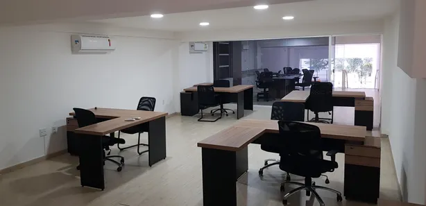 Loja / Salão / Ponto Comercial para alugar, 258m² no Oceania, Paranaguá