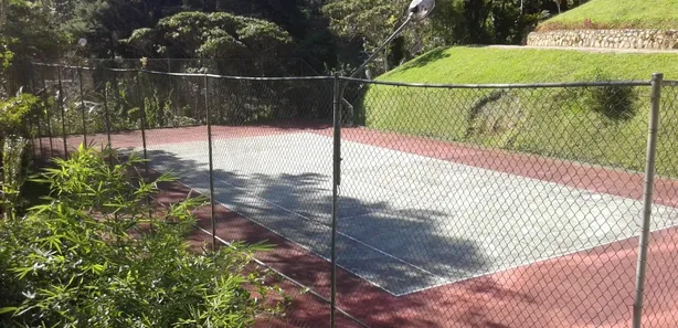 Fazenda / Sítio / Chácara com 8 Quartos à venda, 14000m² no Mosela, Petrópolis