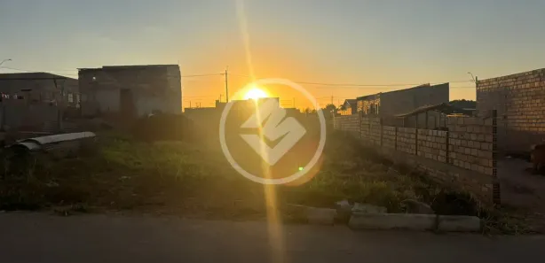 Terreno / Lote / Condomínio à venda, 300m² no , Hidrolândia