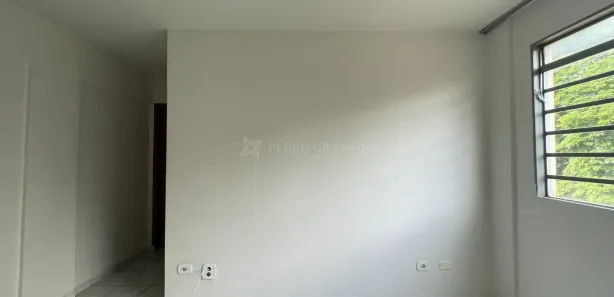 Apartamento com 1 Quarto para alugar, 40m² no Zona 07, Maringá